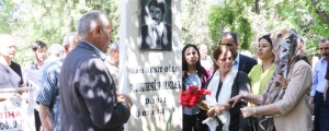 Kürt siyasetçi Melik anıldı