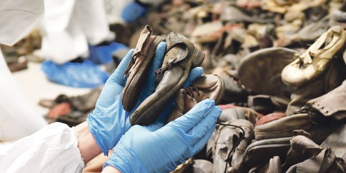 Auschwitz kurbanlarına ait çocuk ayakkabıları