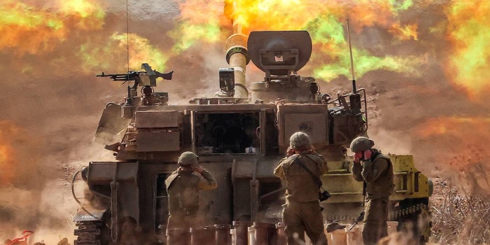 İsrail topçusu Gazze Şeridini bombalıyor Foto: AFP