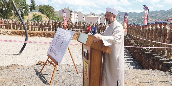 Dersim'de askerlerle birlikte cami açılışı