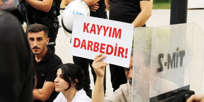 Kayyum darbesi