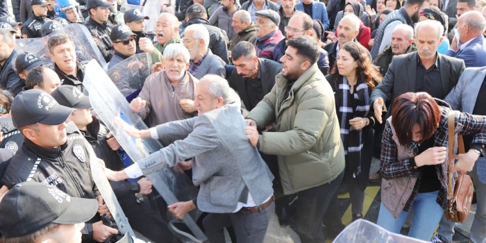 Kayyum protesto, Merdîn